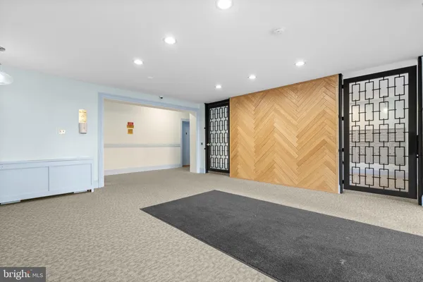 $285,000 | 2400 41st Street Northwest, Unit 312, Washington, DC 20007