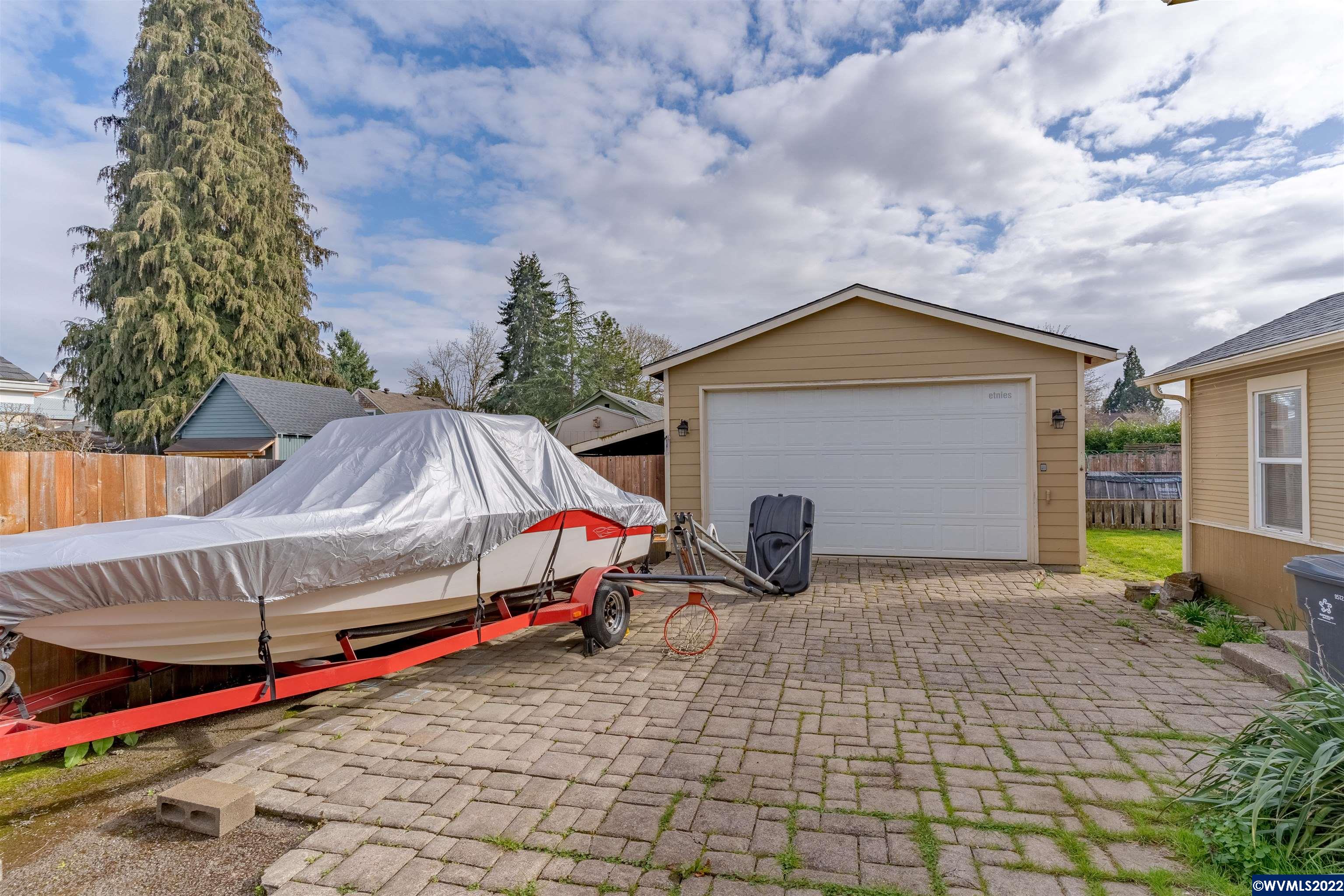 263 Southwest Ash Street Dallas, OR 97338 - Photo 26 of 36 Gallery Image 26