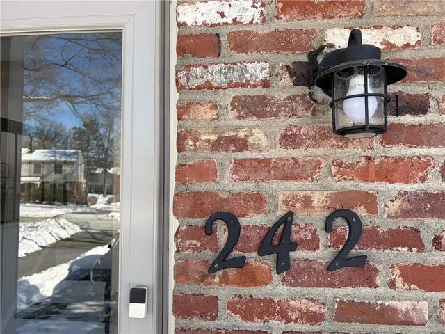 $1,550 | 242 Quail Run Road, Venetia, PA 15367