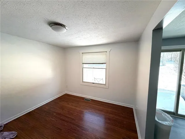 $1,550 | 242 Quail Run Road, Venetia, PA 15367