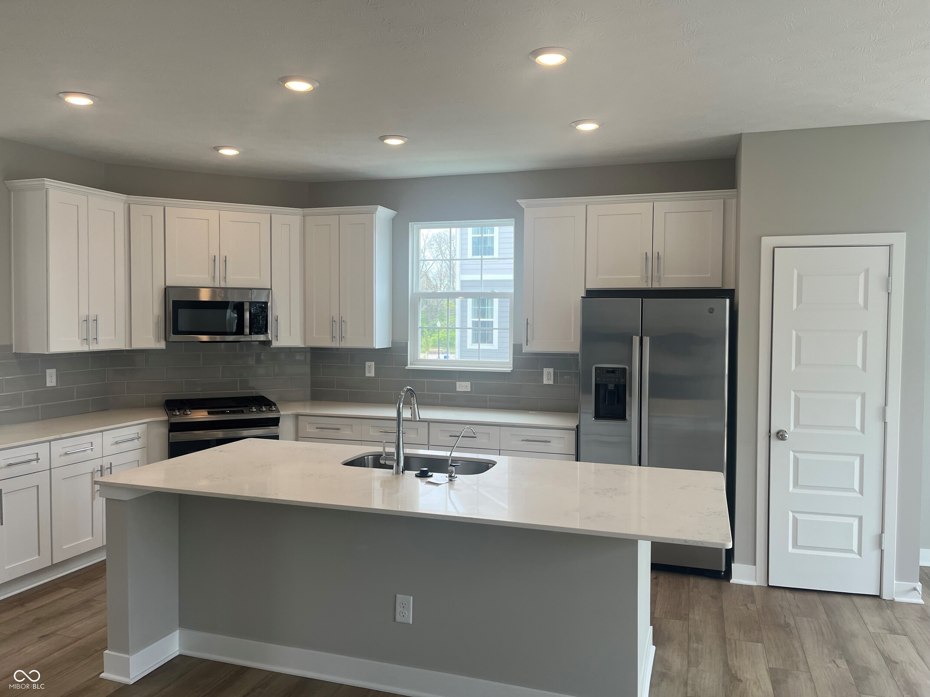 6910 Equality Boulevard Carmel, IN 46033 - Photo 4 of 23