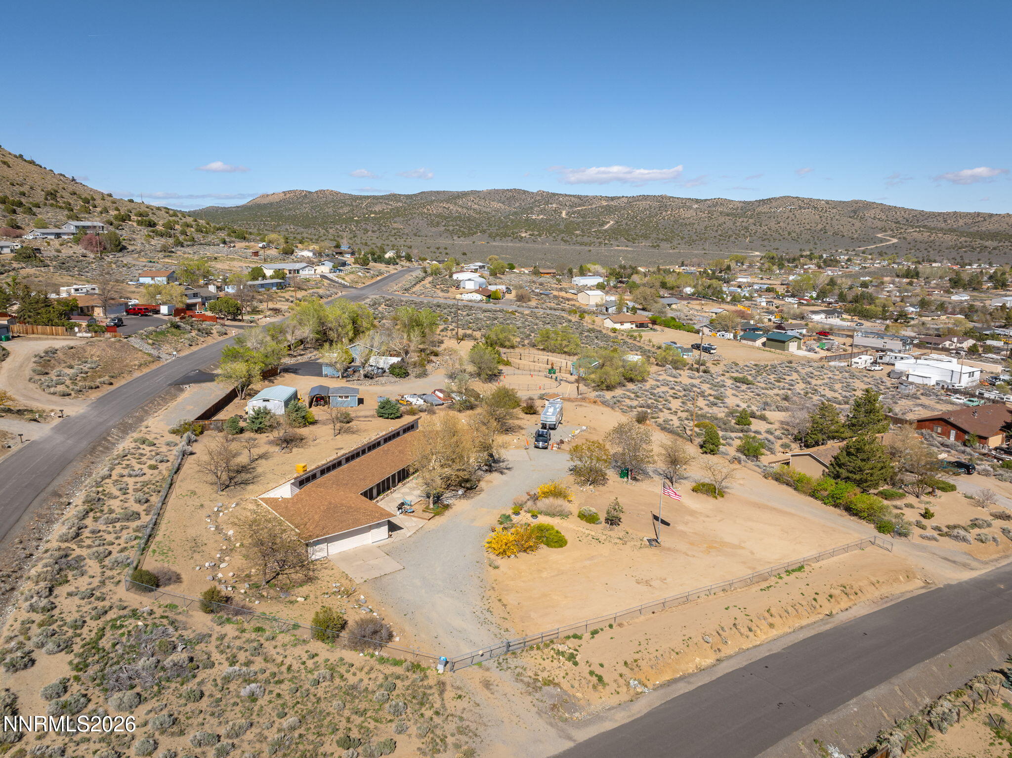 11995 Fir Drive Reno, NV 89506 - Photo 4 of 46 04