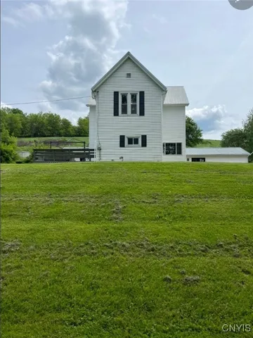 $275,000 | 3992 Center Road, Madison, NY 13402