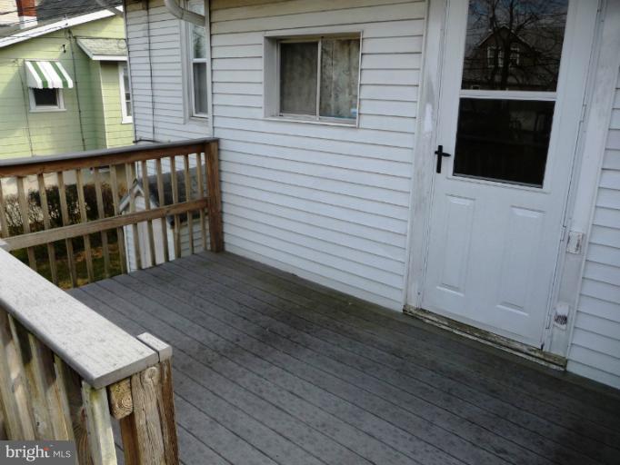 4506 Raspe Avenue Baltimore, MD 21206 - Photo 2 of 24 Deck