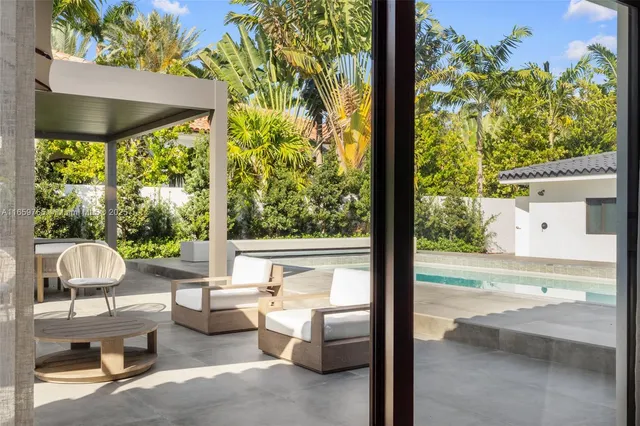 $6,900,000 | 116 West 1st Court, Miami Beach, FL 33139