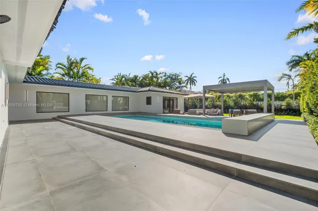 $6,900,000 | 116 West 1st Court, Miami Beach, FL 33139