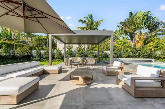 $6,900,000 | 116 West 1st Court, Miami Beach, FL 33139