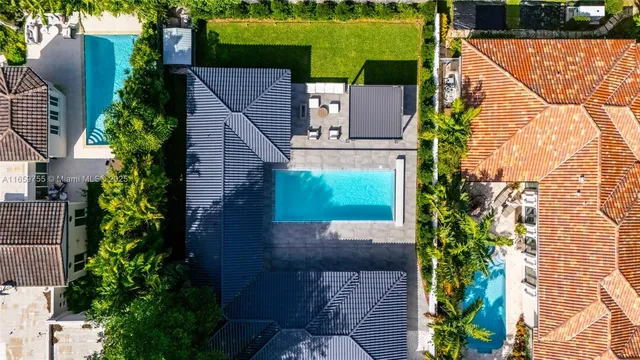 $6,900,000 | 116 West 1st Court, Miami Beach, FL 33139