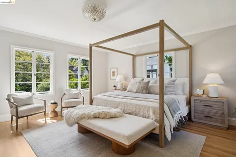 $5,495,000 | 10 Muir Avenue, Piedmont, CA 94610