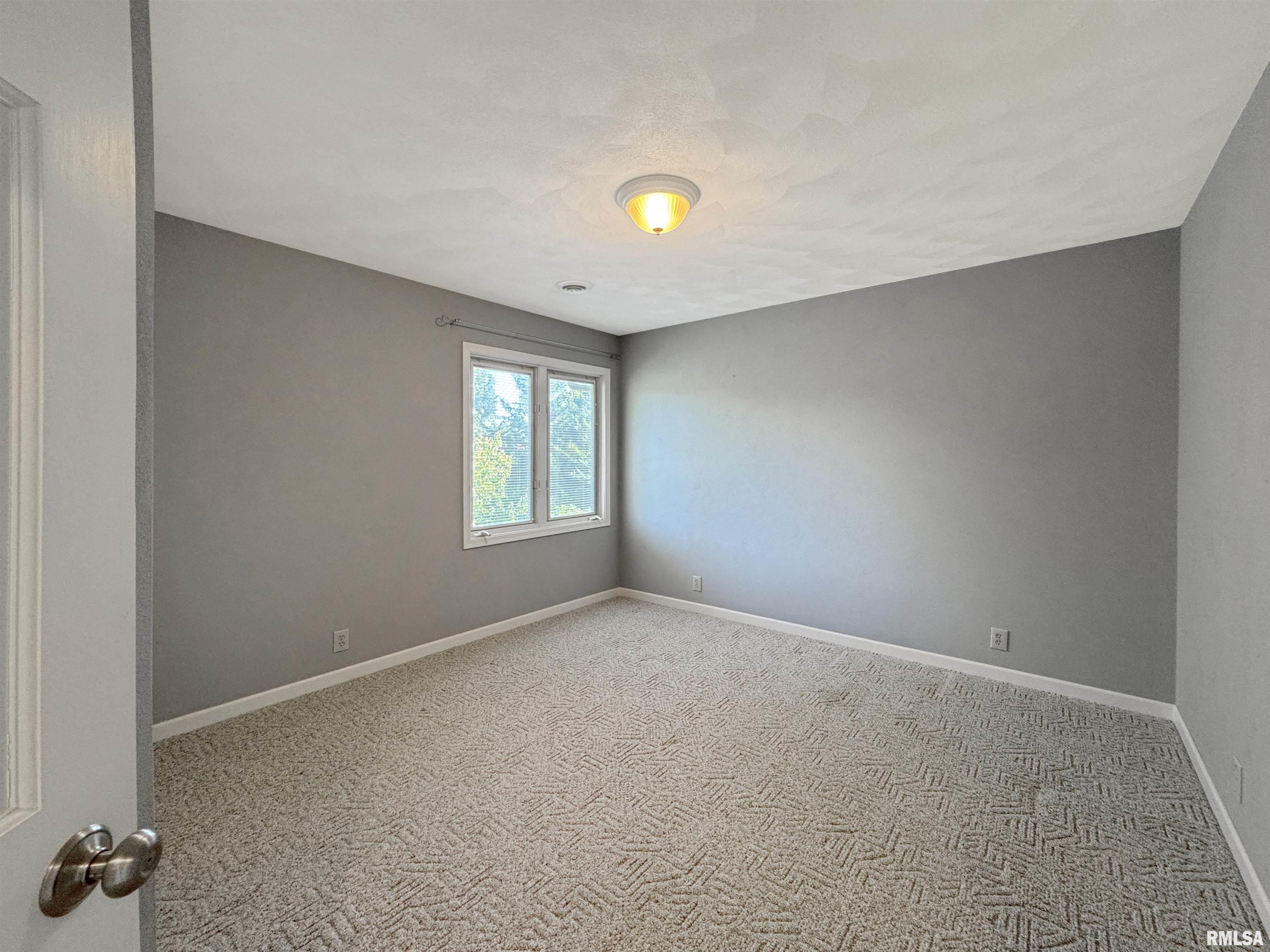 1968 Chestnut Lane Washington, IL 61571 - Photo 39 of 66