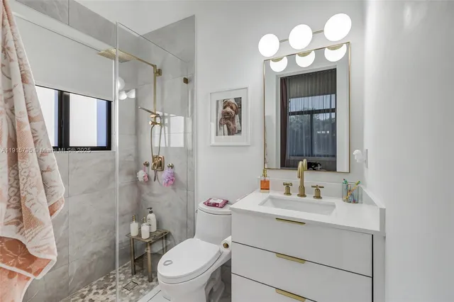 a view of a house with a big yard