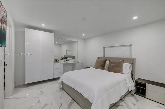 $26,500 | 250 Northwest 129th Avenue, Miami, FL 33182