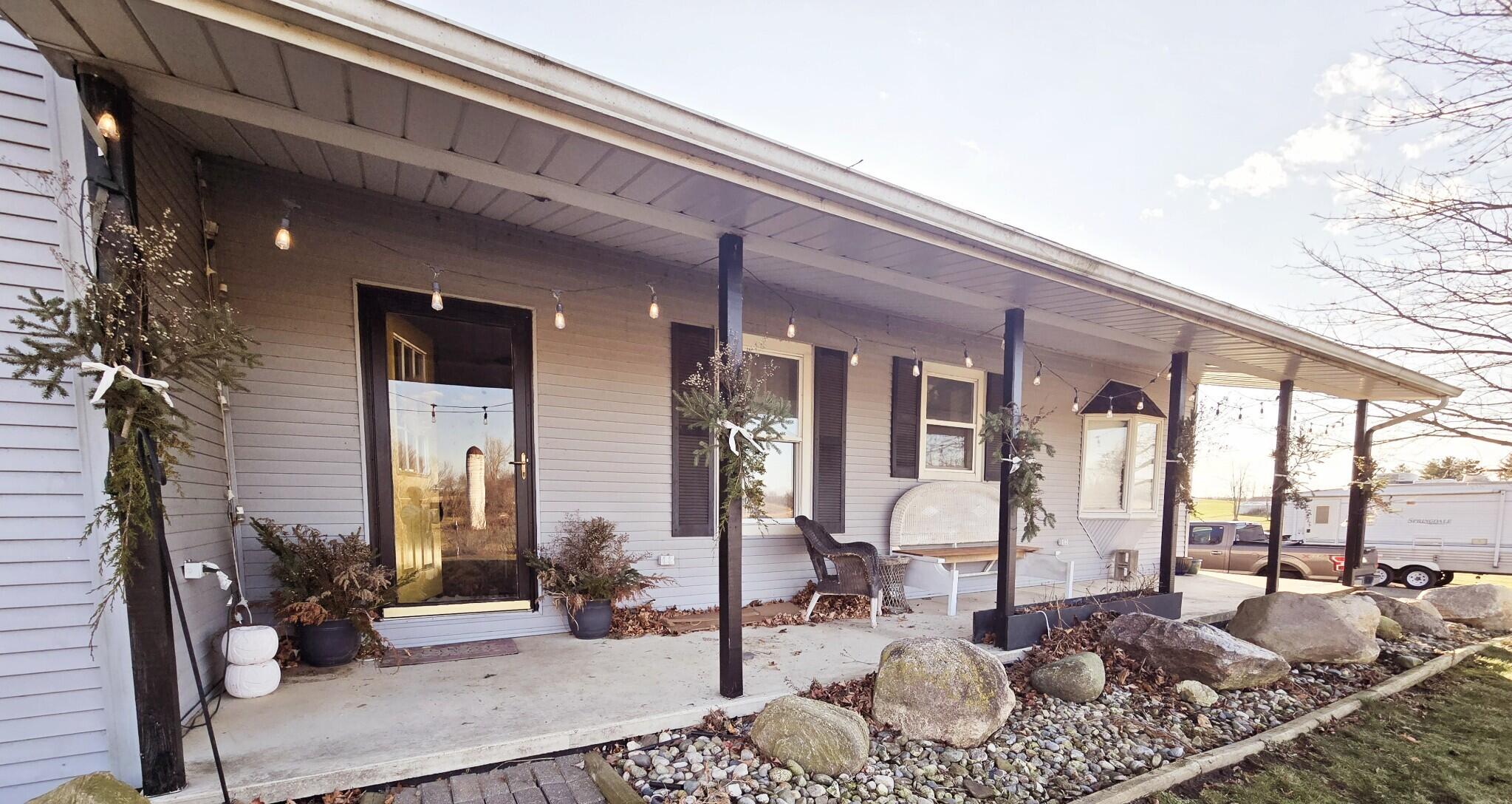 8731 Beecher Road Pittsford, MI 49271 - Photo 2 of 61 2785755204318966079