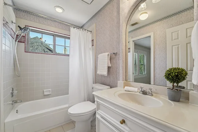 $535,000 | 14515 Wisteria Hollow Lane, Houston, TX 77062