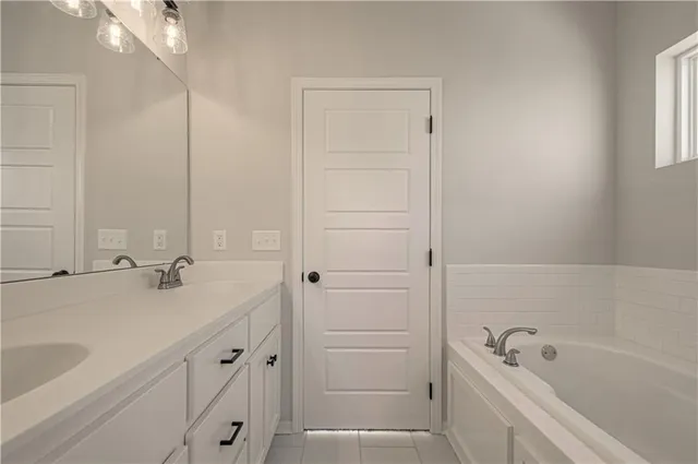 $399,900 | 1209 Noah's Lane, Kearney, MO 64060