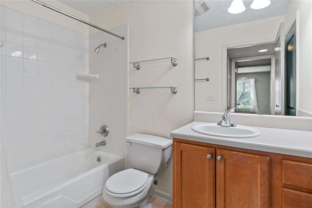 3650 Ashford Dunwoody Road Northeast, Unit 924 Atlanta, GA 30319 - Photo 6 of 19