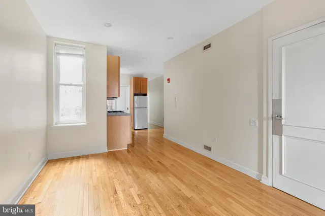 $1,245 | 4215 Ridge Avenue, Unit 2, Philadelphia, PA 19129