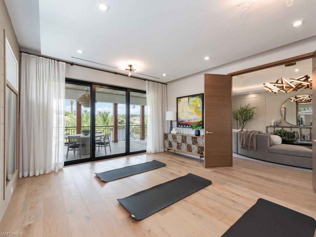 349 Colony Drive Naples, FL 34108 - Photo 37 of 48