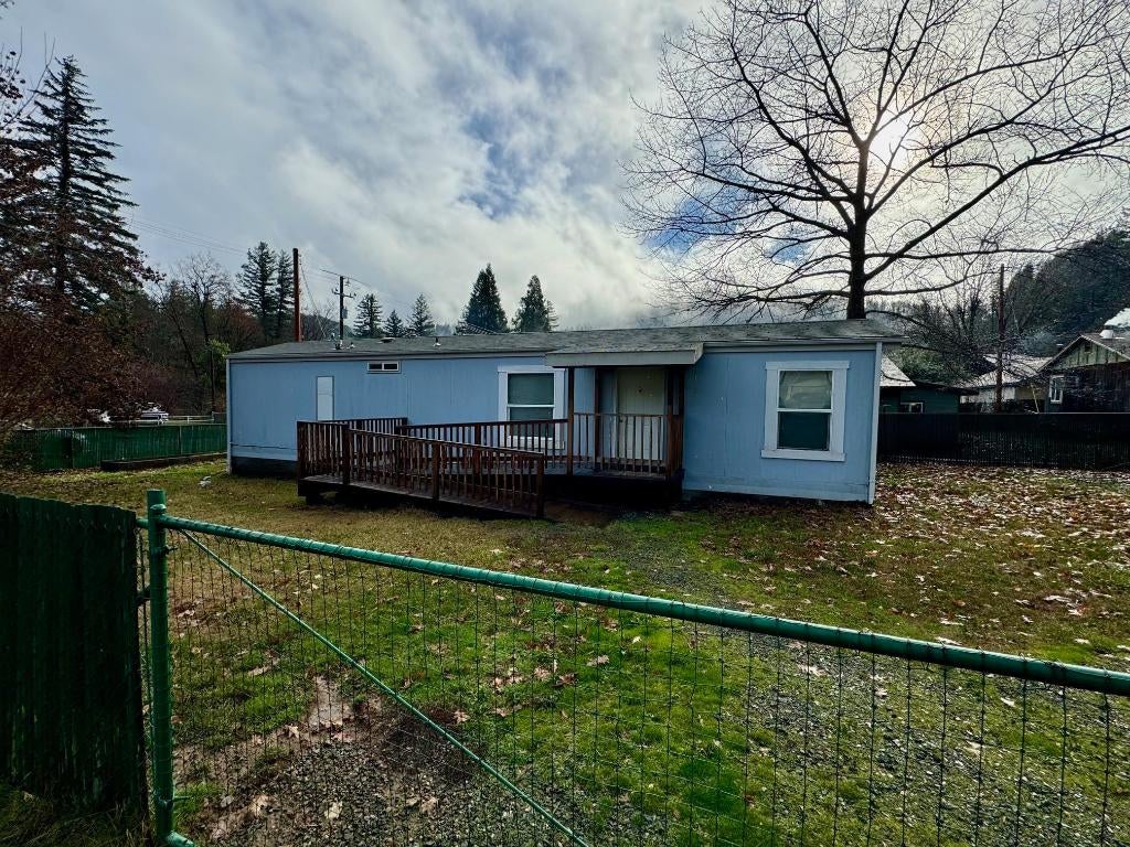 22 Spring Street Happy Camp, CA 96039 - Photo 1 of 10 Gallery Image 1