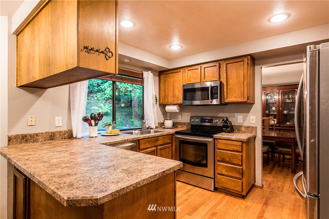 20925 30th Drive Southeast Bothell, WA 98021 - Photo 10 of 21