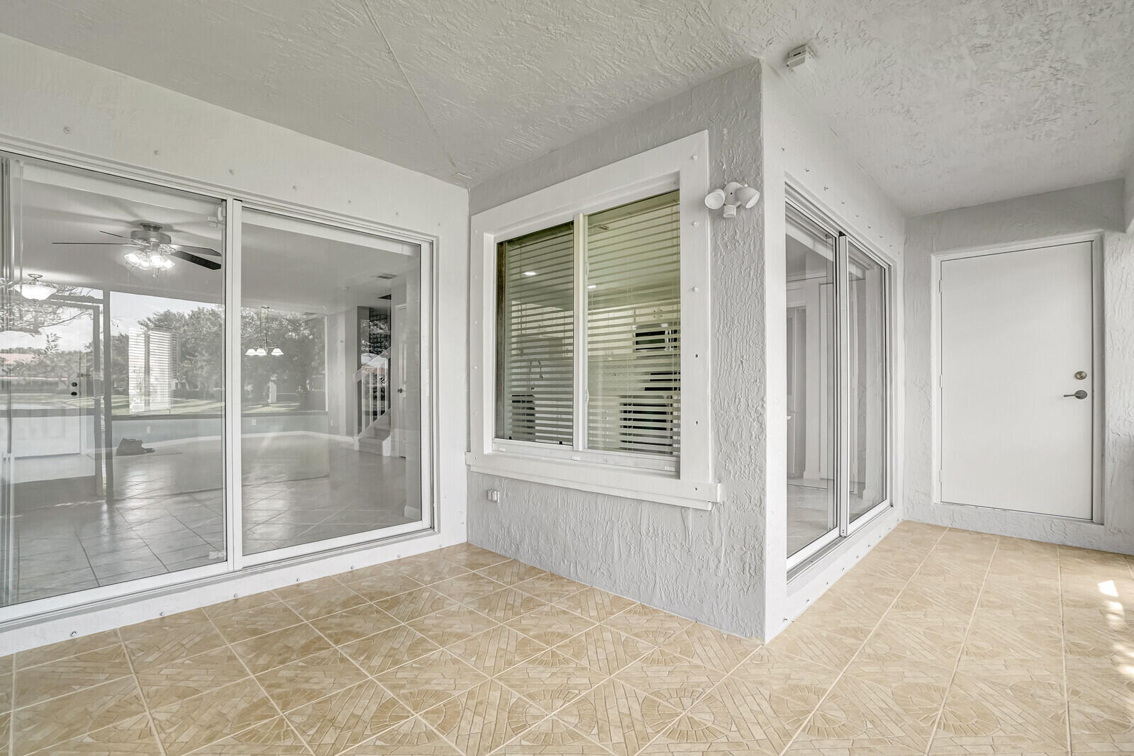 7117 Hawks Nest Terrace Riviera Beach, FL 33407 - Photo 18 of 22 Patio