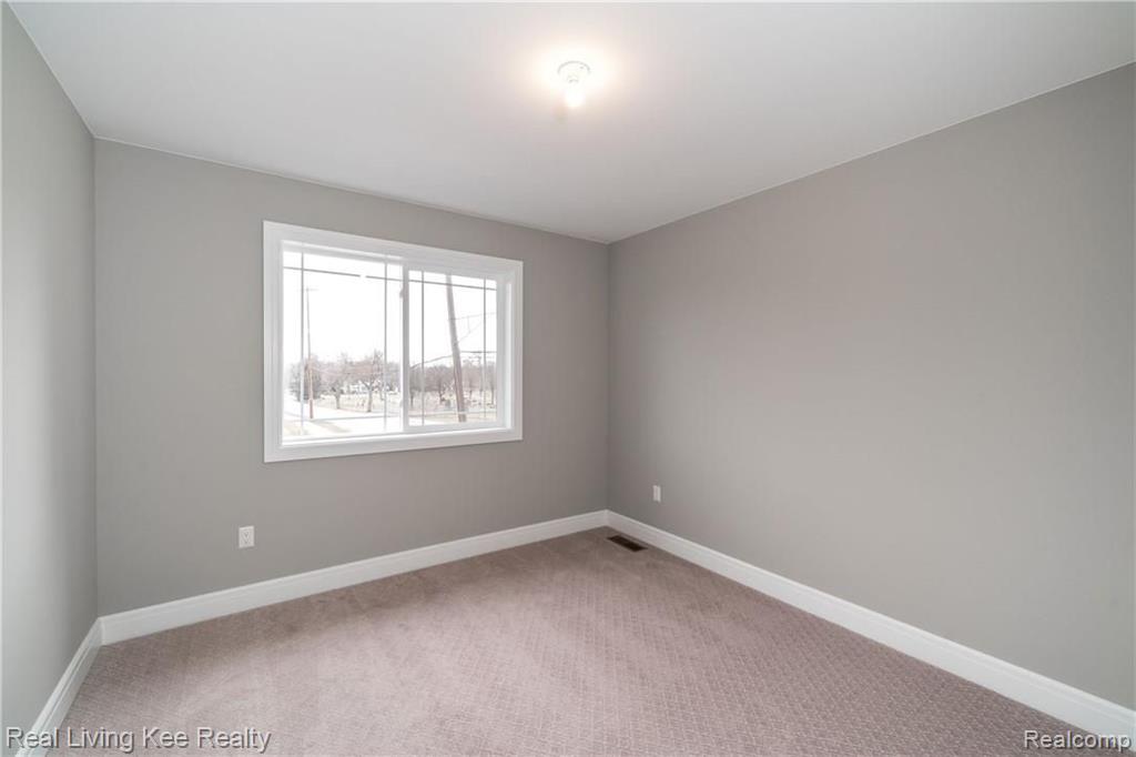 540 West 2nd Street Rochester, MI 48307 - Photo 41 of 51