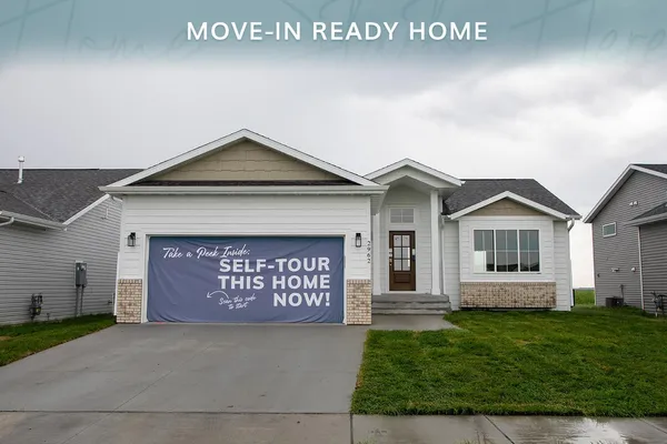 $421,999 | 2962 74th Avenue South, Fargo, ND 58104