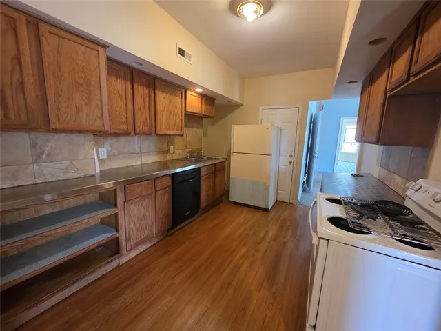 $17,400 | 2 Mill Street, Unit 2L, Binghamton, NY 13903