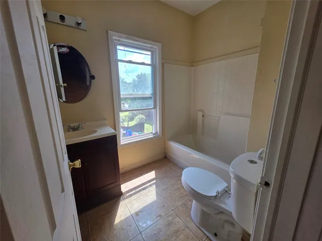 $17,400 | 2 Mill Street, Unit 2L, Binghamton, NY 13903