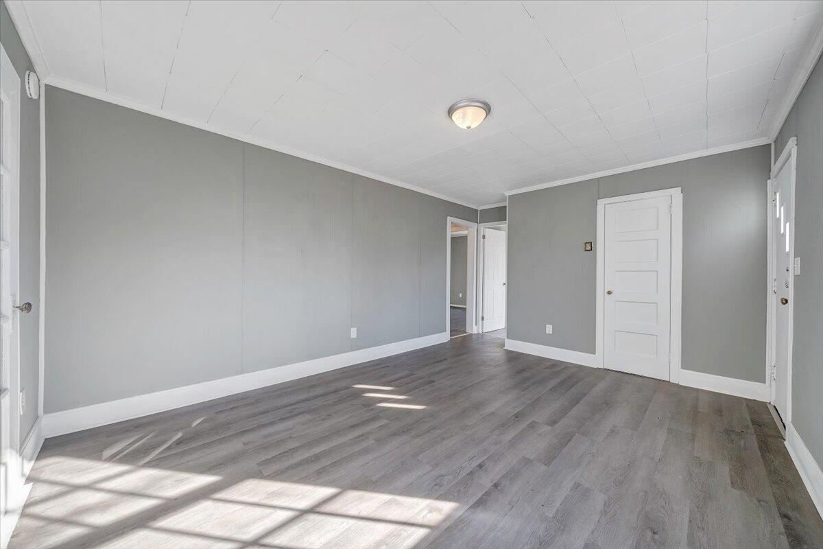 935 Myrtle Road Martinsville, VA 24112 - Photo 5 of 29 05-MIB09623