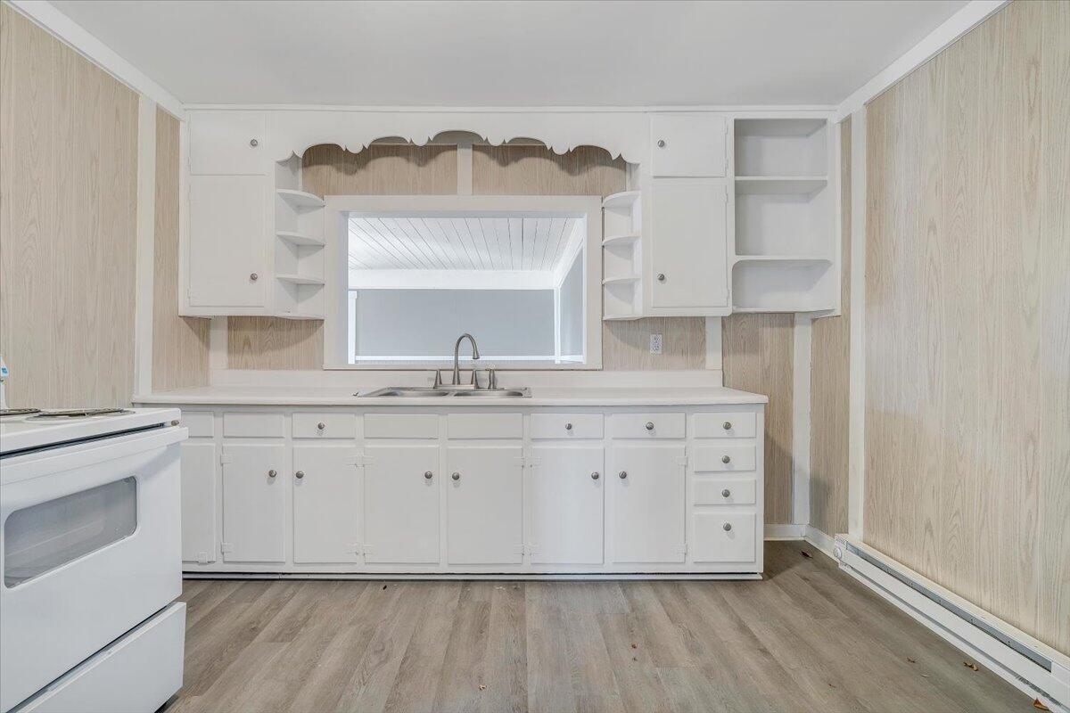 935 Myrtle Road Martinsville, VA 24112 - Photo 7 of 29 07-MIB09653