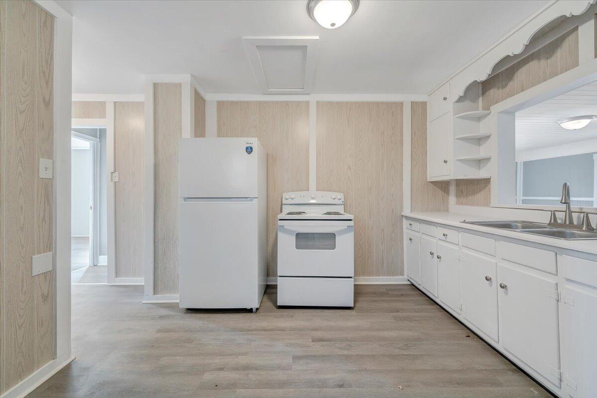 935 Myrtle Road Martinsville, VA 24112 - Photo 9 of 29 09-MIB09659