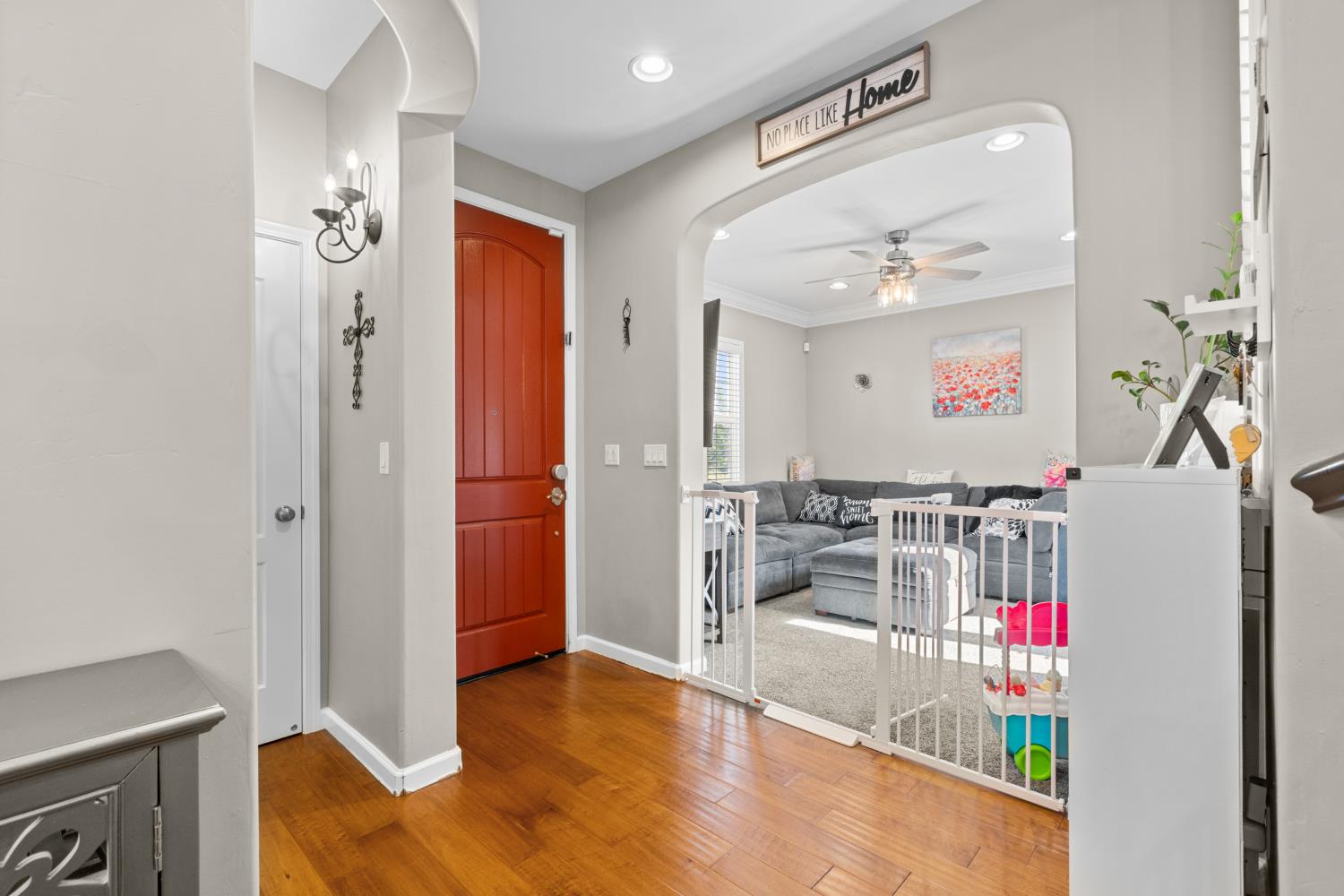 6107 RolkingHam Lane Orangevale, CA 95662 - Photo 4 of 35