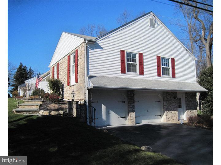 2530 High Road Huntingdon Valley, PA 19006 - Photo 2 of 25 Exterior Side