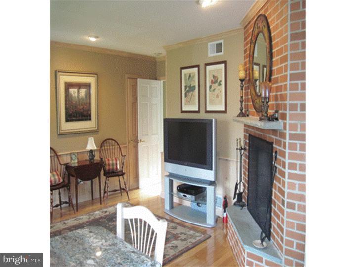 2530 High Road Huntingdon Valley, PA 19006 - Photo 7 of 25 Family Room