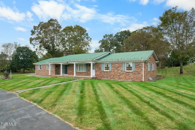 $400,000 | 19312 Bethel Road, Abingdon, VA 24211