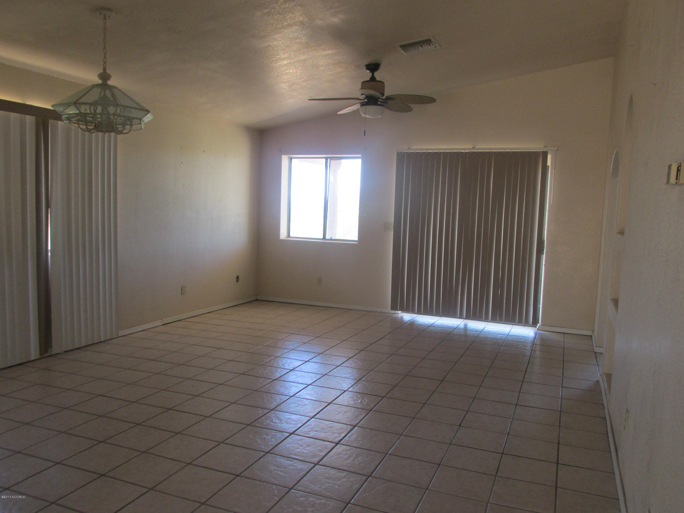63 Noel Court Rio Rico, AZ 85648 - Photo 8 of 12 Gallery Image 8