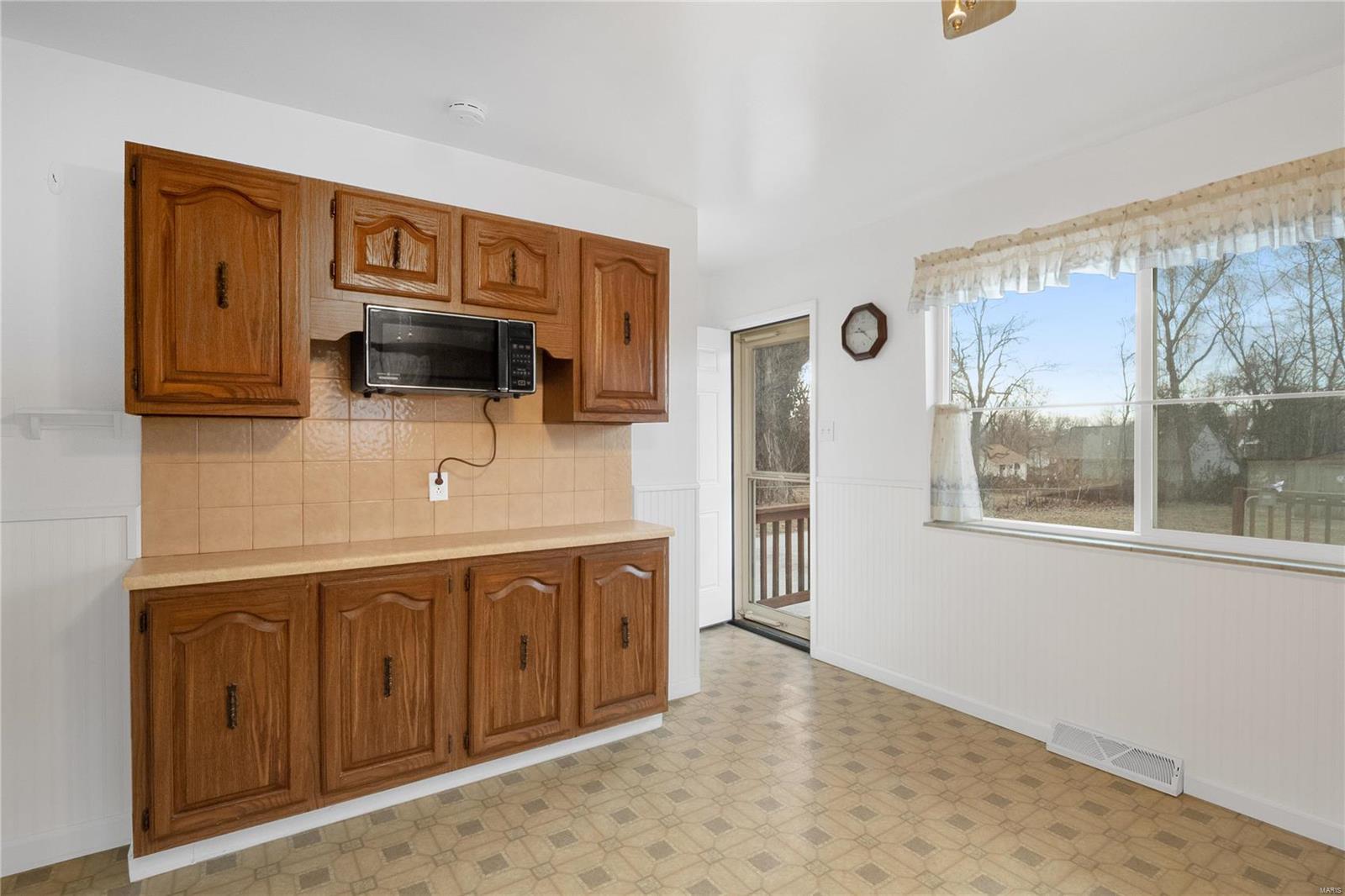 10376 Lackland Road Overland, MO 63114 - Photo 11 of 35 Gallery Image 11