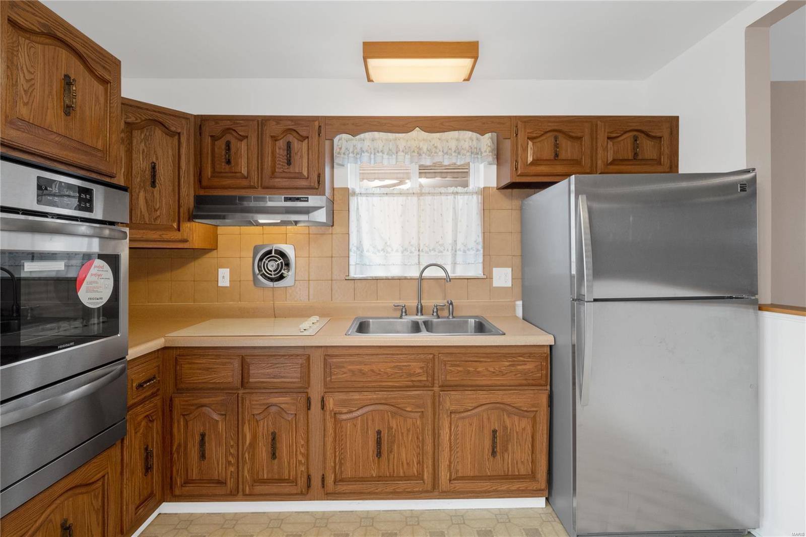 10376 Lackland Road Overland, MO 63114 - Photo 12 of 35 Gallery Image 12