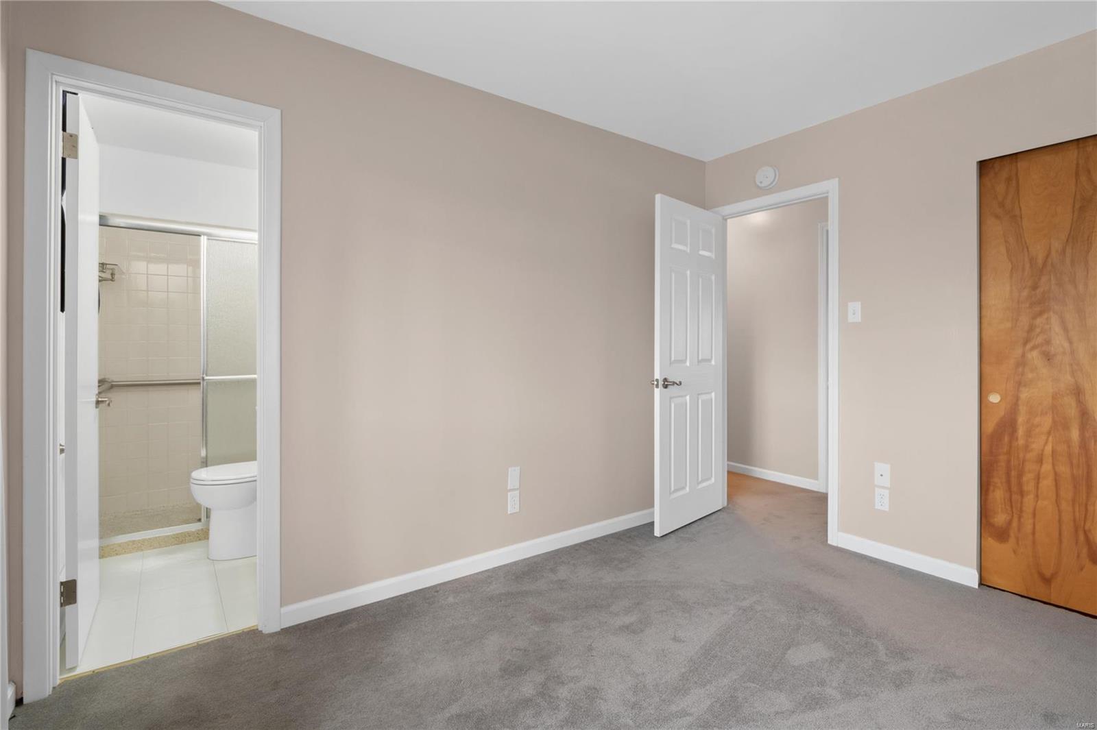 10376 Lackland Road Overland, MO 63114 - Photo 20 of 35 Gallery Image 20