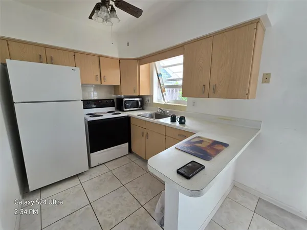 $87,500 | 2222 Taylor Street, Unit 11, Hollywood, FL 33020