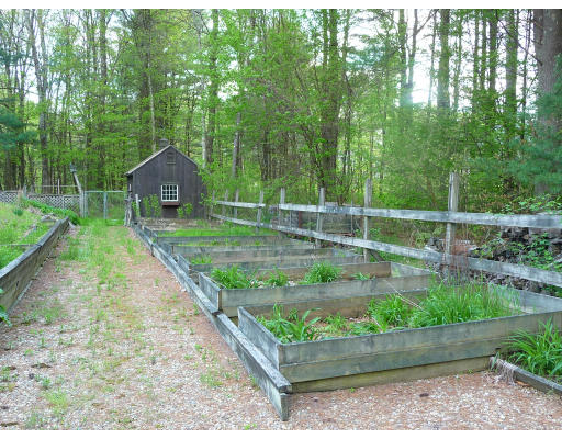161 Fiskdale Road Brookfield, MA 01506 - Photo 4 of 30 Gallery Image 4