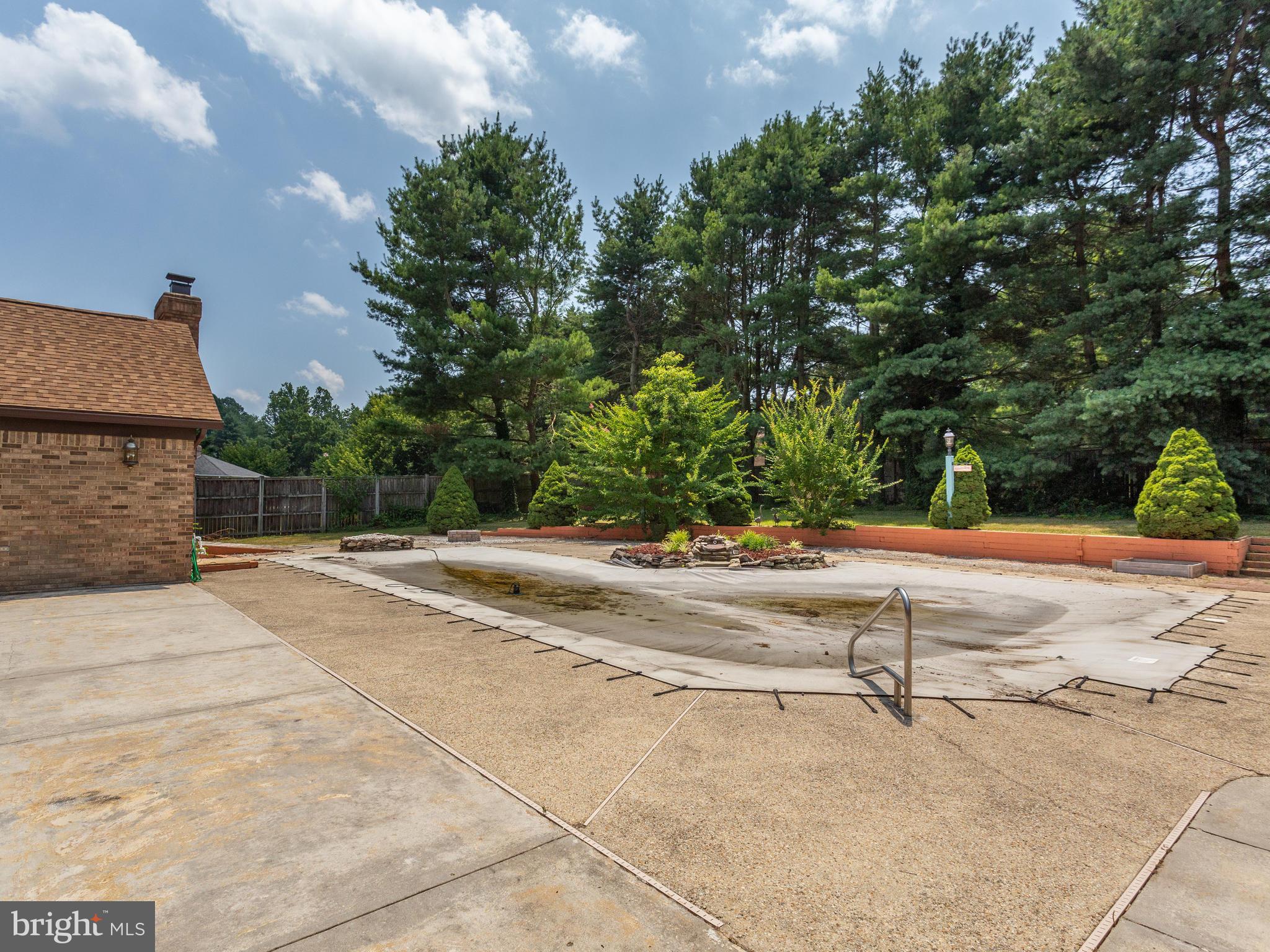 3060 Hickory Ridge Road Dunkirk, MD 20754 - Photo 9 of 29 Huge Inground Pool & Concrete Patio