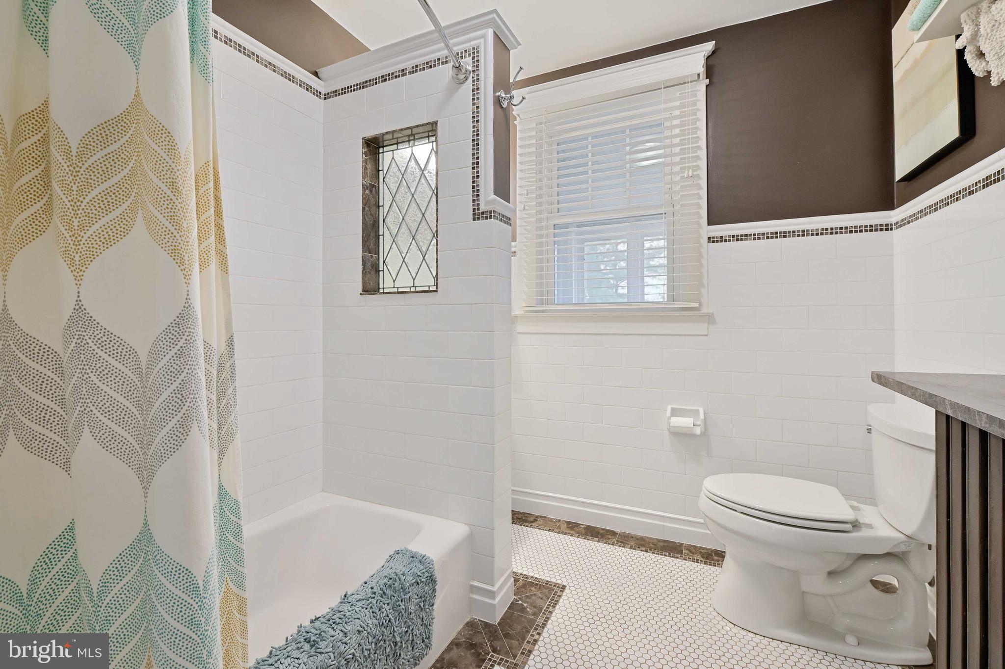 6422 Sherwood Road Baltimore, MD 21239 - Photo 23 of 48 Full Bath