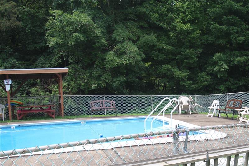 205 Coraopolis Road, Unit C8 Coraopolis, PA 15108 - Photo 11 of 12 Gallery Image 11