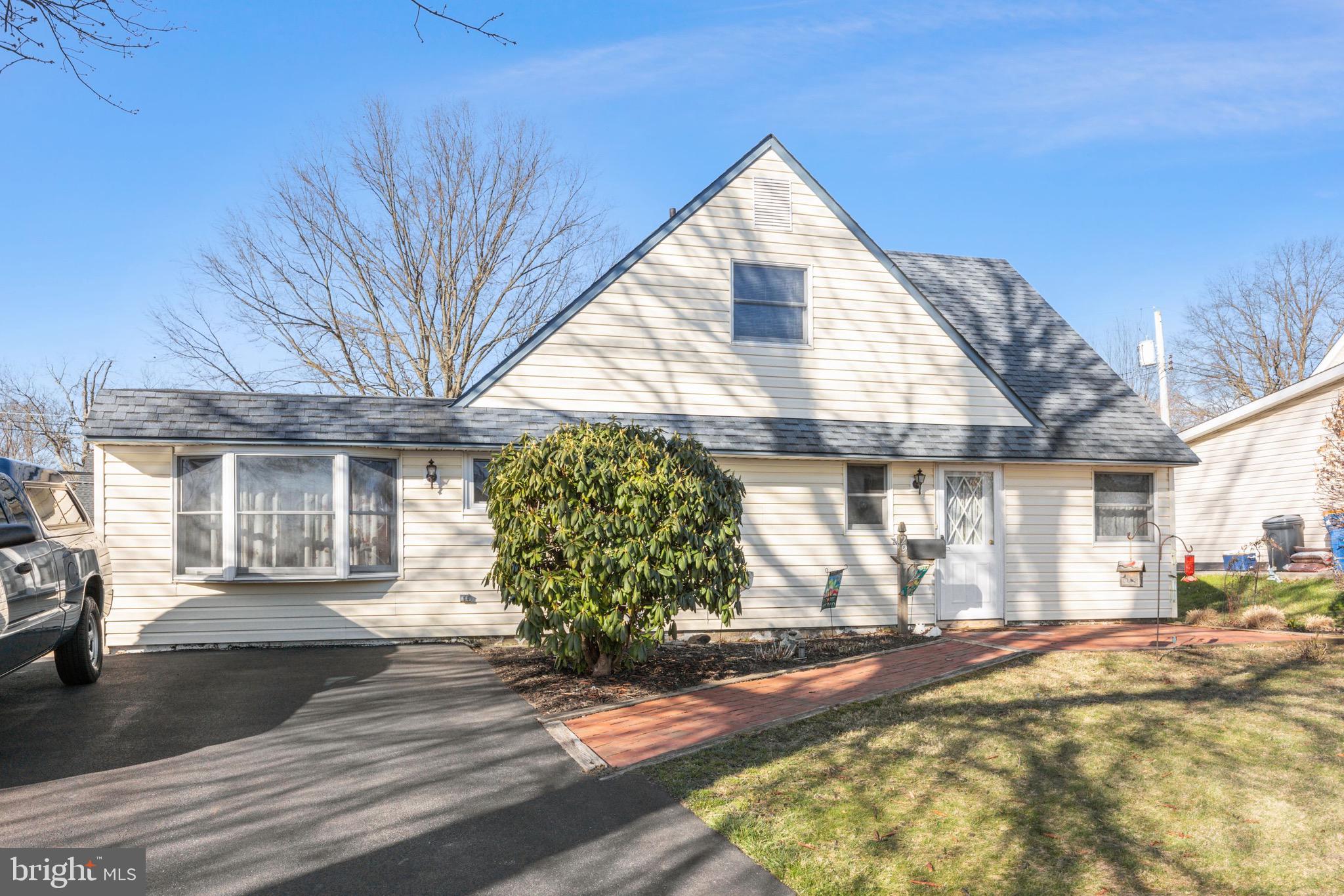 29 Rustleaf Lane Levittown, PA 19055 - Photo 3 of 31 Gallery Image 3