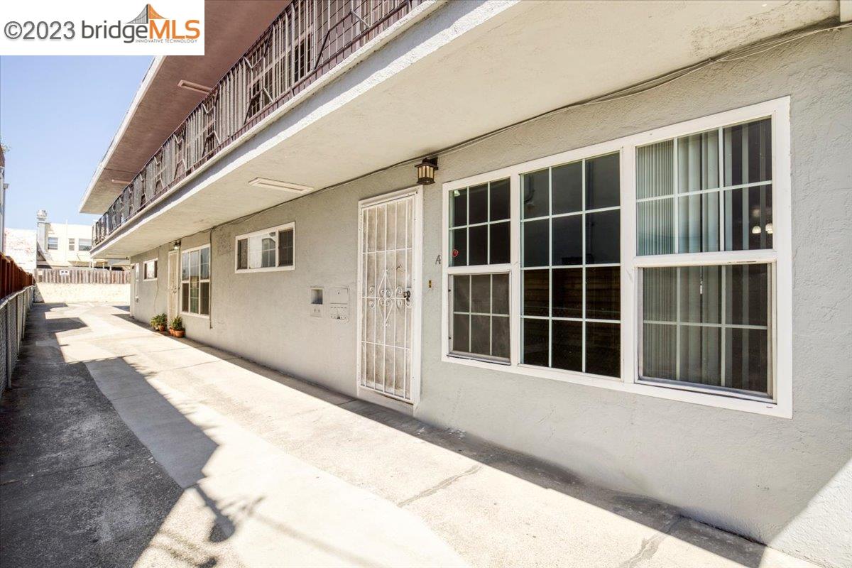 1813 63rd Street, Unit A Berkeley, CA 94703 - Photo 13 of 37 a view of front door