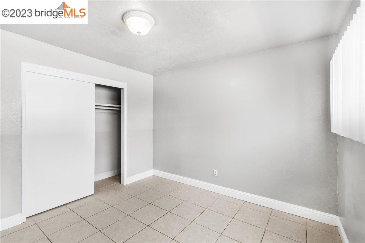 1813 63rd Street, Unit A Berkeley, CA 94703 - Photo 3 of 37 a view of an empty room