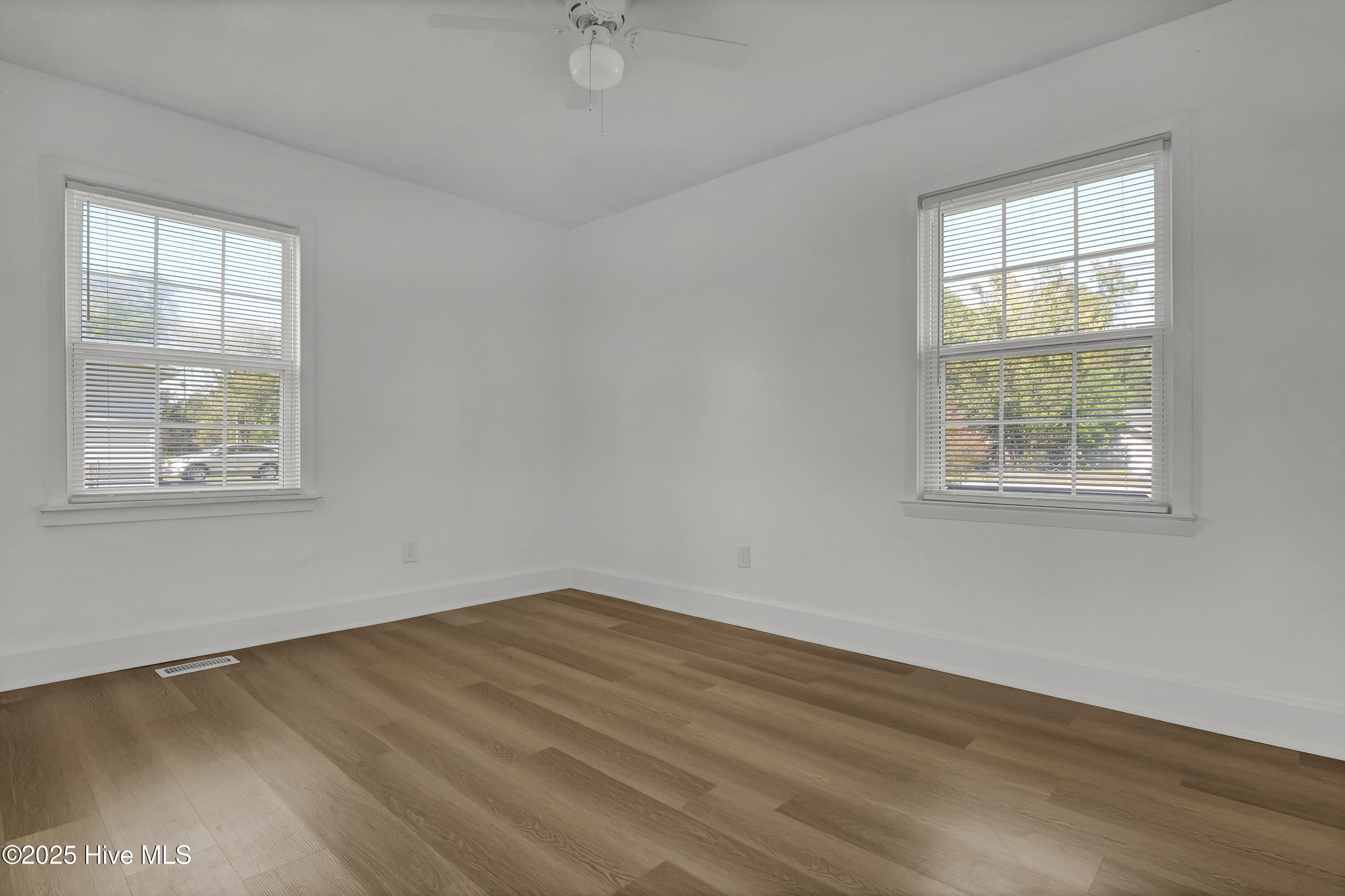 3521 Middle Sound Loop Road Wilmington, NC 28411 - Photo 19 of 35 021_p2655529_214