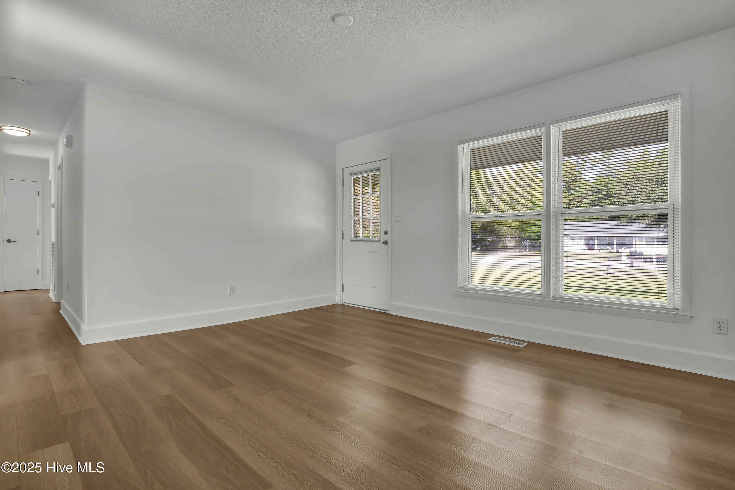 3521 Middle Sound Loop Road Wilmington, NC 28411 - Photo 29 of 35 007_p2655394_802